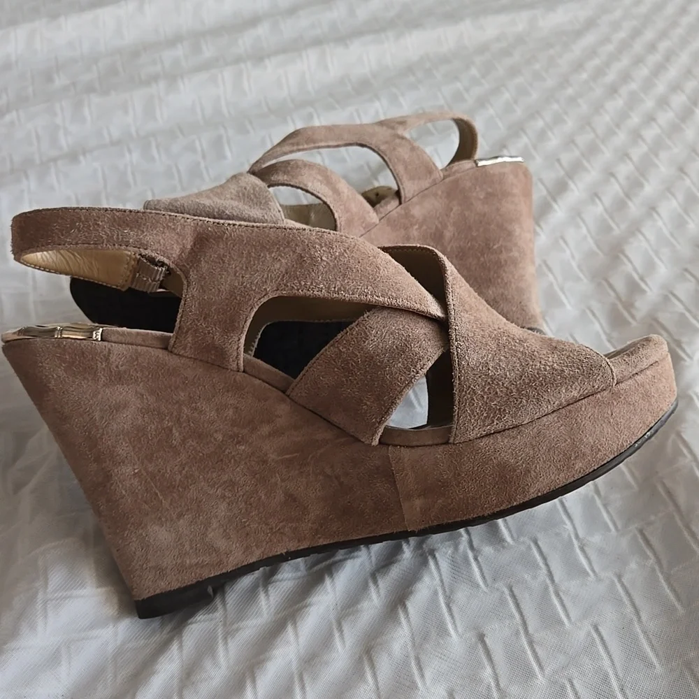 Elaine Turner Women's Tan Suede Wedge Sandals Summer Shoes